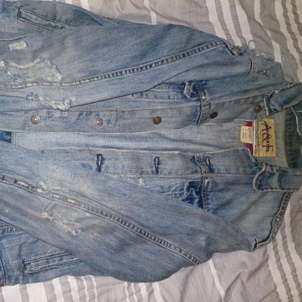 Abercrombie & Fitch jean jacket